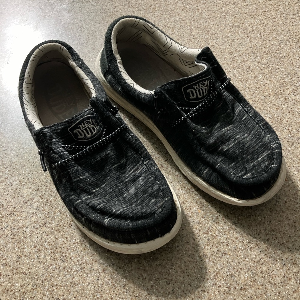 Kids black Hey Dudes, size 2